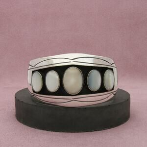 navajo sterling silver shadow box mother of pearl cuff bracelet size 6.75in